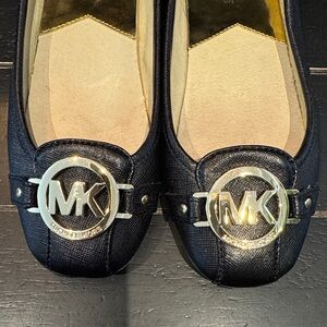 Michael Kors Black Logo Ballet Flats – Size 7